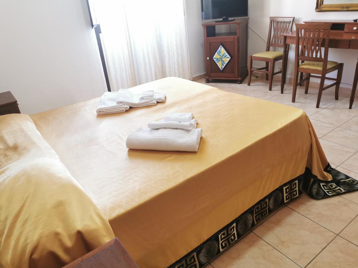 I Cappuccini Rooms Катания Экстерьер фото