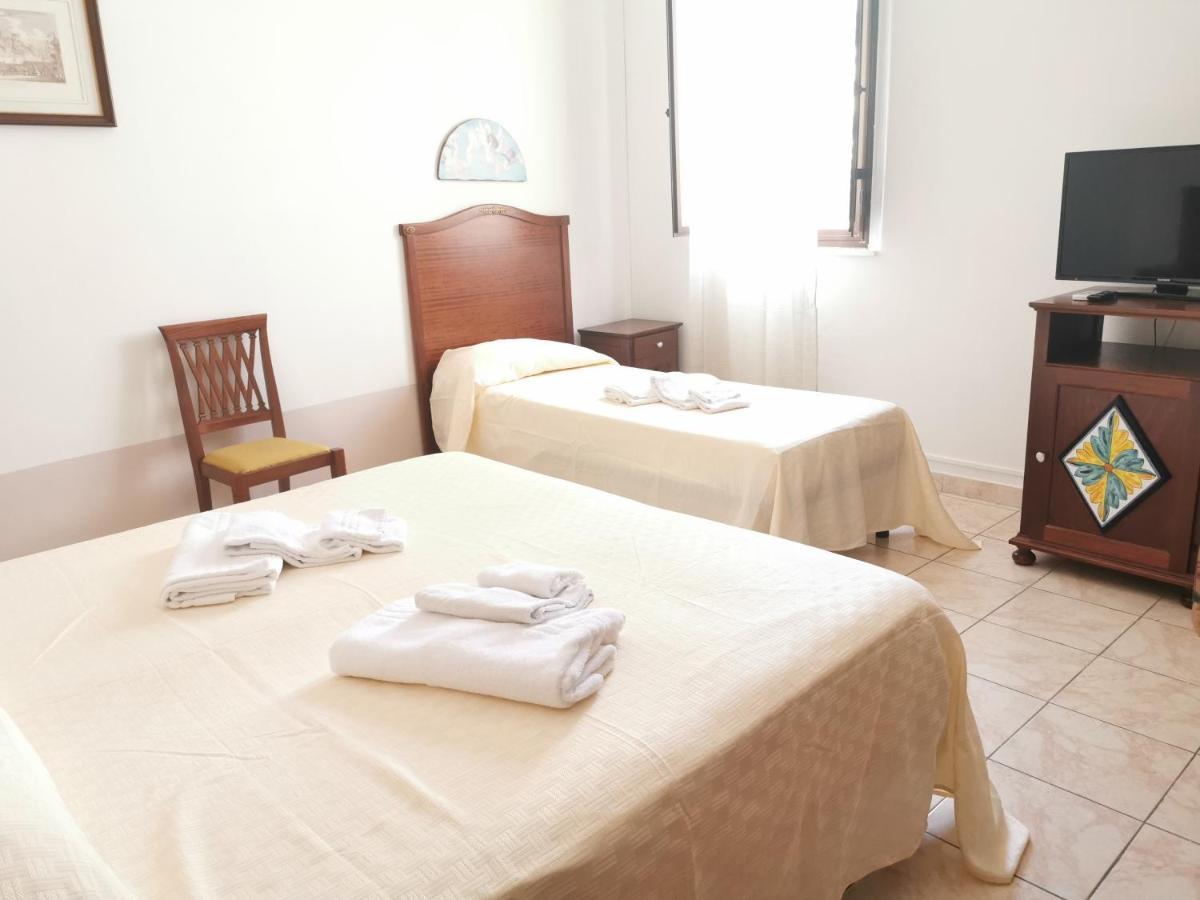 I Cappuccini Rooms Катания Экстерьер фото